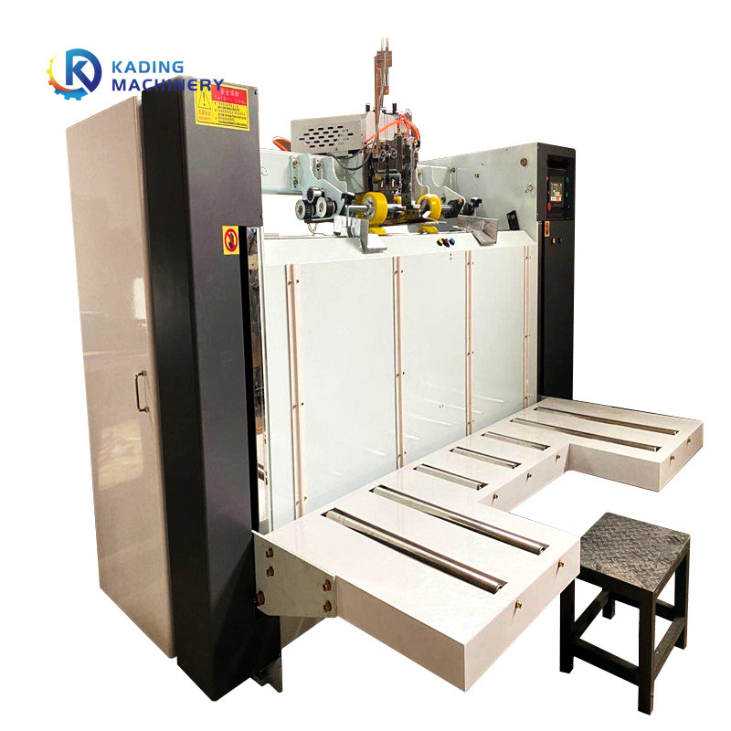 Automatisch het maken van het Dubbele Karton Stitcher van Stukkartons met telt Stapelaar voor Karton het Maken