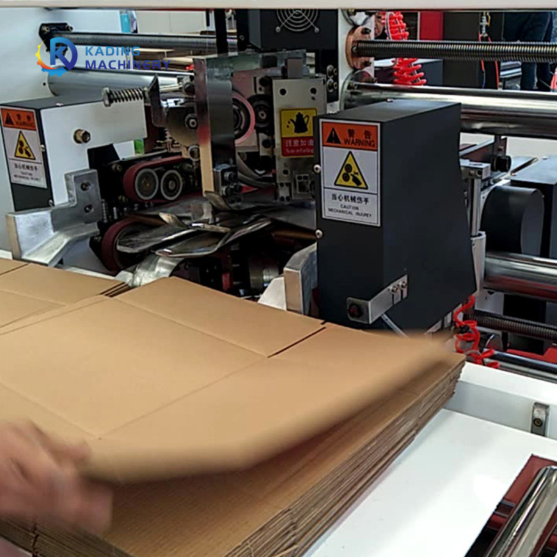 3500mm Golfdoos Stikkende Machine met PLC Touch screen en het Hand Voeden
