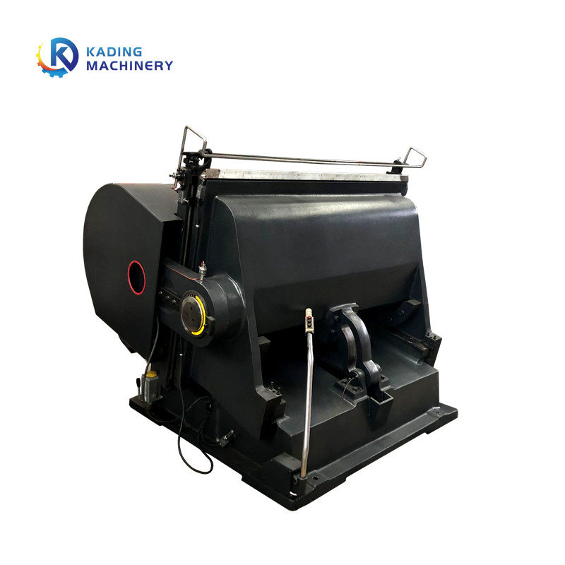 Het handknipsel van de Typematrijs en het Vouwen van Machine voor de Verpakking van de Kartondoos van Op zwaar werk berekend