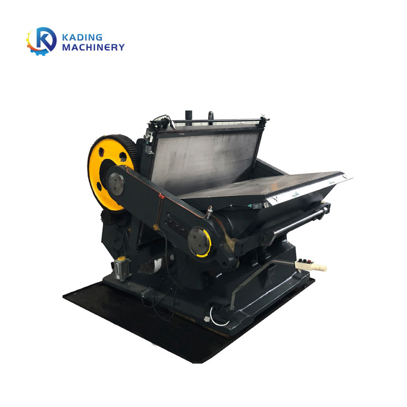 Het zware Knipsel die van de Typematrijs Machine voor Golfkarton van Semi Auto vouwen