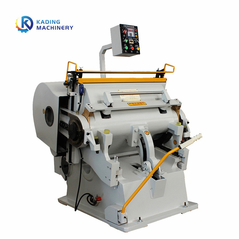 Op zwaar werk berekend Matrijzenknipsel die Machine 20 vouwen de Raad van Bladenmin for cutting corrugated carton