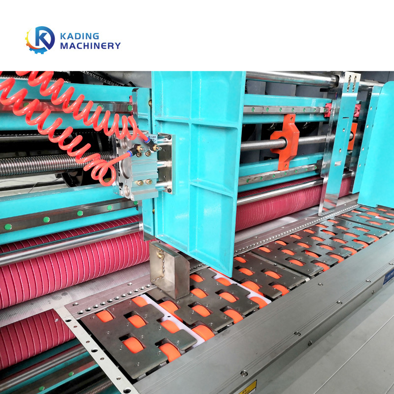 Flexogolfdrukmachine van 200 stuks per minuut